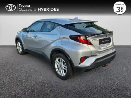 Photo 1 Toyota C-HR  122h Dynamic Business 2WD E-CVT + Programme Beyond Zero Academy MY22