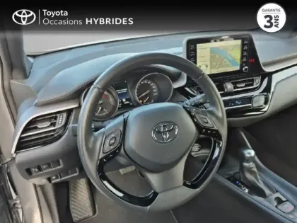 Photo 8 Toyota C-HR  122h Dynamic Business 2WD E-CVT + Programme Beyond Zero Academy MY22