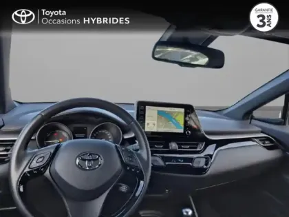 Photo 7 Toyota C-HR  122h Dynamic Business 2WD E-CVT + Programme Beyond Zero Academy MY22