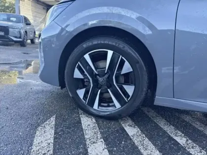 Photo 10 Peugeot 208  1.2 PureTech 100ch S&S Allure