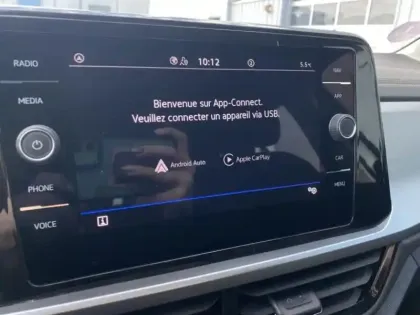 Photo 12 Volkswagen T-roc  1.0 TSI 110ch Life Plus