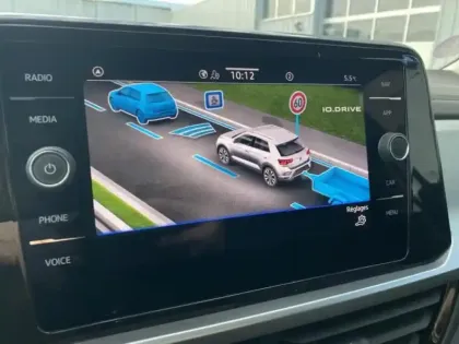 Photo 13 Volkswagen T-roc  1.0 TSI 110ch Life Plus