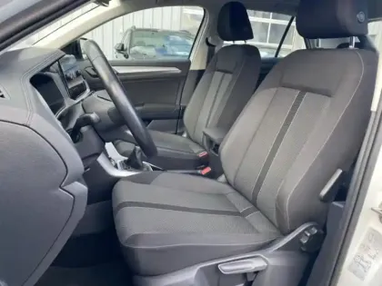 Photo 2 Volkswagen T-roc  1.0 TSI 110ch Life Plus