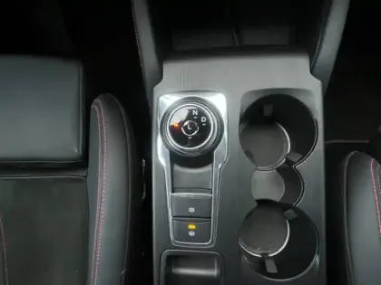 Photo 9 Ford Kuga  2.5 Duratec 180ch Hybrid FlexiFuel ST-Line X Powershift