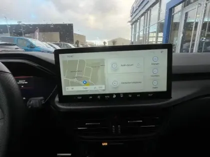 Photo 7 Ford Kuga  2.5 Duratec 180ch Hybrid FlexiFuel ST-Line X Powershift