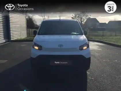 Photo 4 Toyota Yaris  116h Dynamic 5p MY22