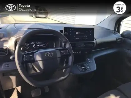 Photo 7 Toyota Yaris  116h Dynamic 5p MY22