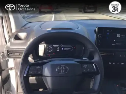 Photo 12 Toyota Yaris  116h Dynamic 5p MY22