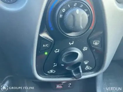 Photo 10 Toyota Aygo  1.0 VVT-i 72ch x-play 5p MY20