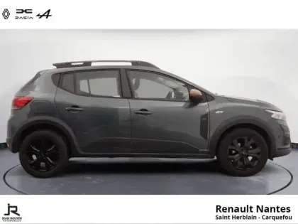 Photo 5 Dacia Sandero  1.0 TCe 110ch Stepway Extreme -24