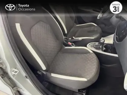 Photo 5 Toyota Aygo  X 1.0 VVT-i 72ch Design S-CVT MY24