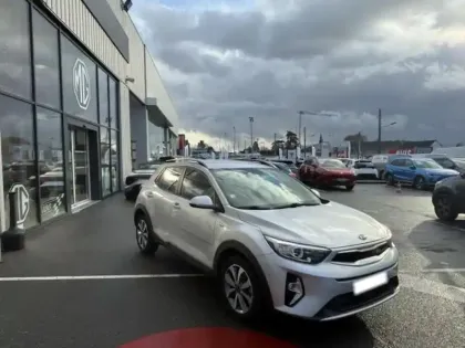 Photo 1 Kia Stonic  1.0 T-GDi 120ch MHEV Active iBVM6