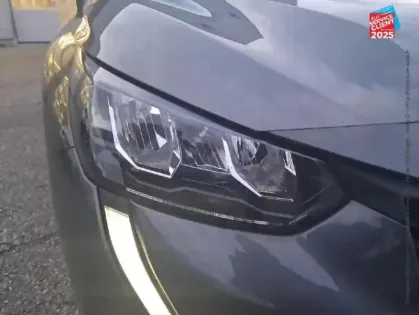 Photo 12 Peugeot 208  1.2 PureTech 100ch S&S Allure 118g