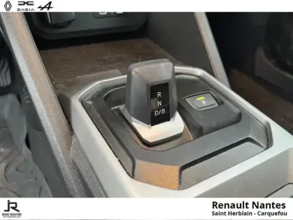 Photo 10 Dacia Duster  1.6 hybrid 140ch Journey