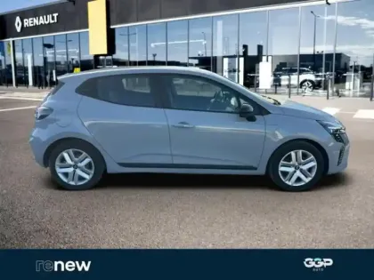 Photo 6 Renault Clio  1.6 E-Tech 145ch full hybrid Evolution - 24