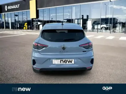 Photo 4 Renault Clio  1.6 E-Tech 145ch full hybrid Evolution - 24