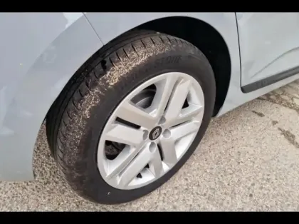 Photo 12 Renault Clio  1.6 E-Tech 145ch full hybrid Evolution - 24