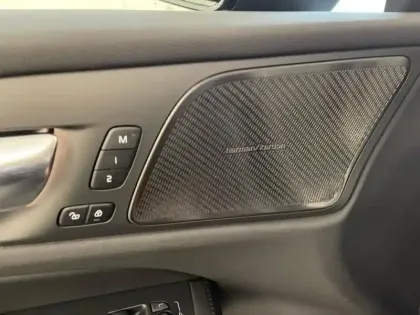 Photo 11 Volvo V60  B4 197ch Ultra Style Dark DCT 7