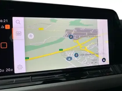 Photo 11 Volkswagen Golf  2.0 TDI SCR 116ch Life Plus DSG7