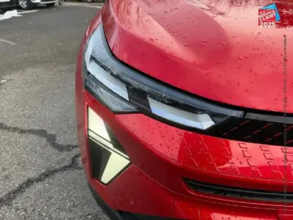 Photo 12 Renault Captur  1.0 TCe 90ch Techno - 25 GPS Camera