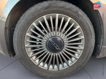 Photo 9 Fiat 500  e 95ch Action Plus