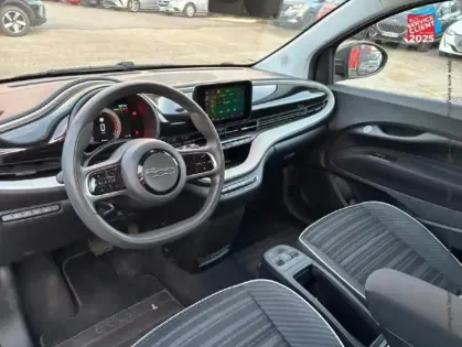 Photo 14 Fiat 500  e 95ch Action Plus