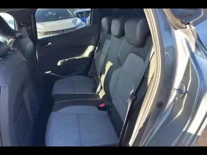 Photo 10 Renault Clio  1.6 E-Tech 145ch full hybrid Techno - 24