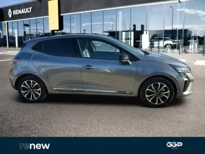 Photo 6 Renault Clio  1.6 E-Tech 145ch full hybrid Techno - 24