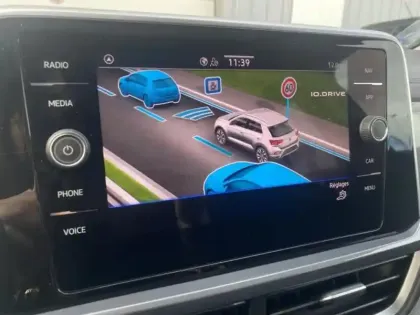 Photo 12 Volkswagen T-roc  1.5 TSI EVO 150ch Style DSG7