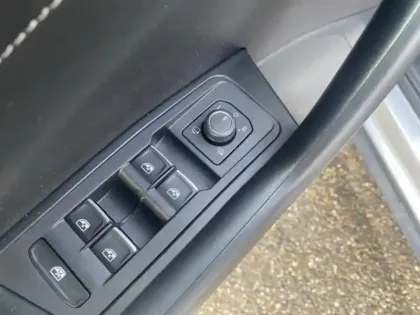 Photo 6 Volkswagen T-roc  1.5 TSI EVO 150ch Style DSG7