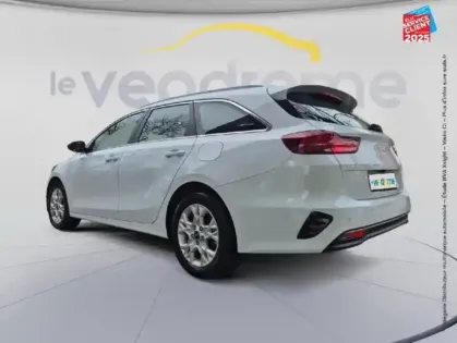 Photo 7 Kia Ceed  SW 1.6 CRDI 136ch MHEV Active GPS Camera