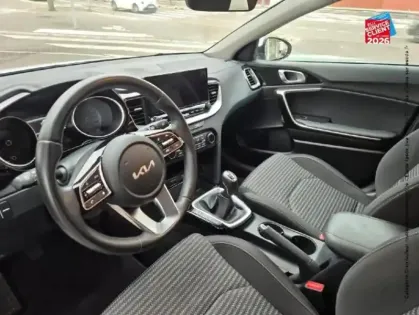 Photo 29 Kia Ceed  SW 1.6 CRDI 136CH MHEV ACTIVE GPS CAMERA