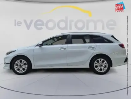 Photo 8 Kia Ceed  SW 1.6 CRDI 136ch MHEV Active GPS Camera