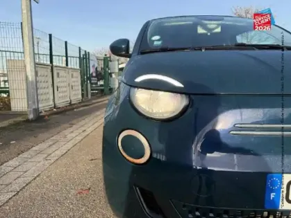 Photo 27 Fiat 500 C e 95ch Icône