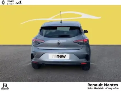 Photo 17 Renault Clio Gén. V (BJA) Ph2 Evolution 5