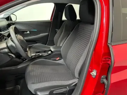 Photo 8 Peugeot 208  e- 136 Style / 50 kWh / Carplay / Caméra /LOA