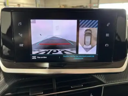 Photo 13 Peugeot 208  e- 136 Style / 50 kWh / Carplay / Caméra /LOA