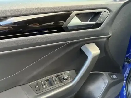 Photo 12 Volkswagen T-roc  1.5 TSI EVO 150ch R-Line DSG7