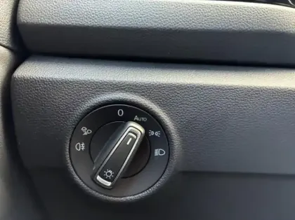 Photo 13 Volkswagen T-roc  1.5 TSI EVO 150ch R-Line DSG7