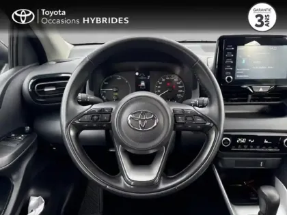 Photo 12 Toyota Yaris  116h Dynamic 5p MY22