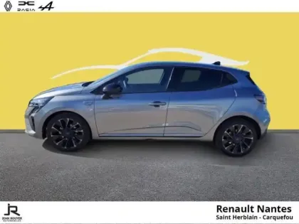 Photo 9 Renault Clio  1.6 E-Tech 145ch full hybrid esprit Alpine - 25