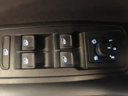 Photo 13 Volkswagen T-roc  1.0 TSI 116ch VW Edition