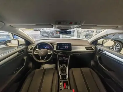 Photo 11 Volkswagen T-roc  1.0 TSI 116ch VW Edition