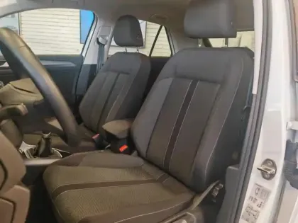 Photo 12 Volkswagen T-roc  1.0 TSI 116ch VW Edition