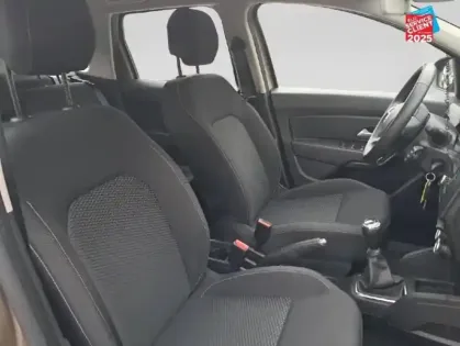 Photo 4 Dacia Duster  1.5 Blue dCi 115ch Confort 4x2