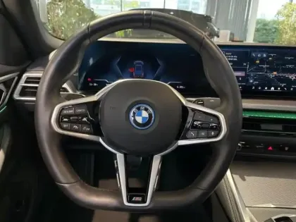 Photo 5 BMW I4  eDrive40 340ch M Sport