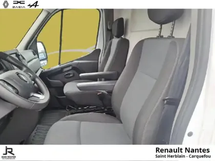 Photo 8 Renault Master  Fg F3500 L2H2 2.3 Blue dCi 135ch Confort - 19990? HT