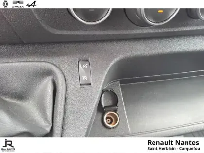 Photo 9 Renault Master  Fg F3500 L2H2 2.3 Blue dCi 135ch Confort - 19990? HT