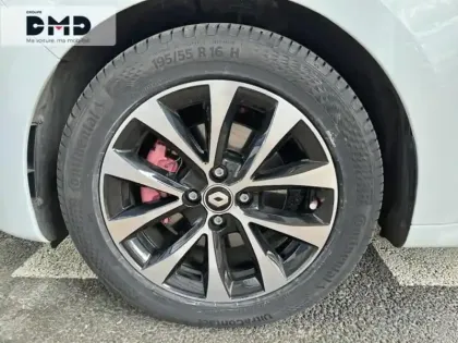 Photo 12 Renault Clio  1.6 E-Tech 145ch full hybrid Techno