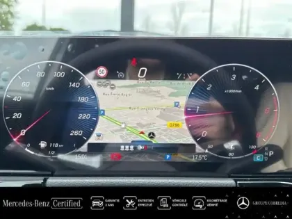 Photo 8 Mercedes GLA  180 d 116ch AMG Line 8G-DCT